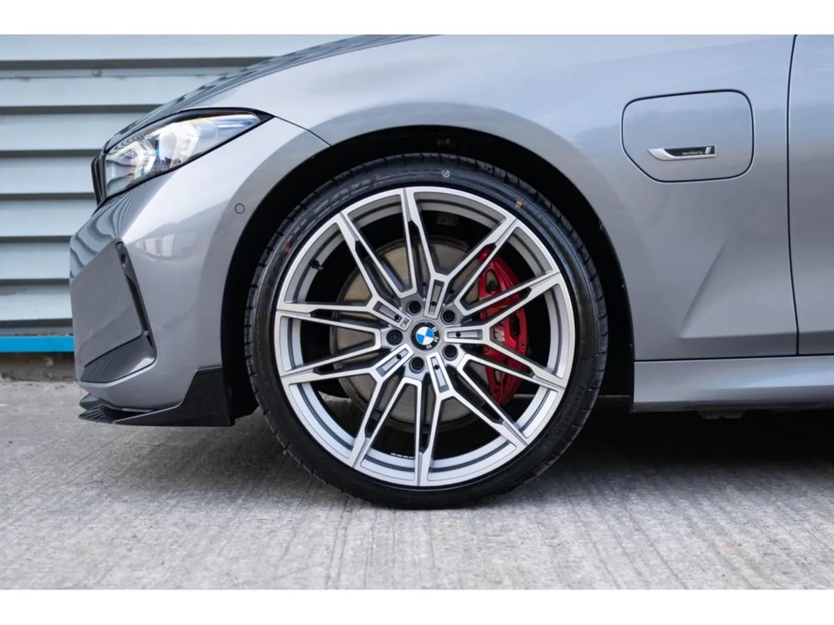 BMW 3-Series Saloon, Petrol Plug-in Hybrid, 2023, Grey