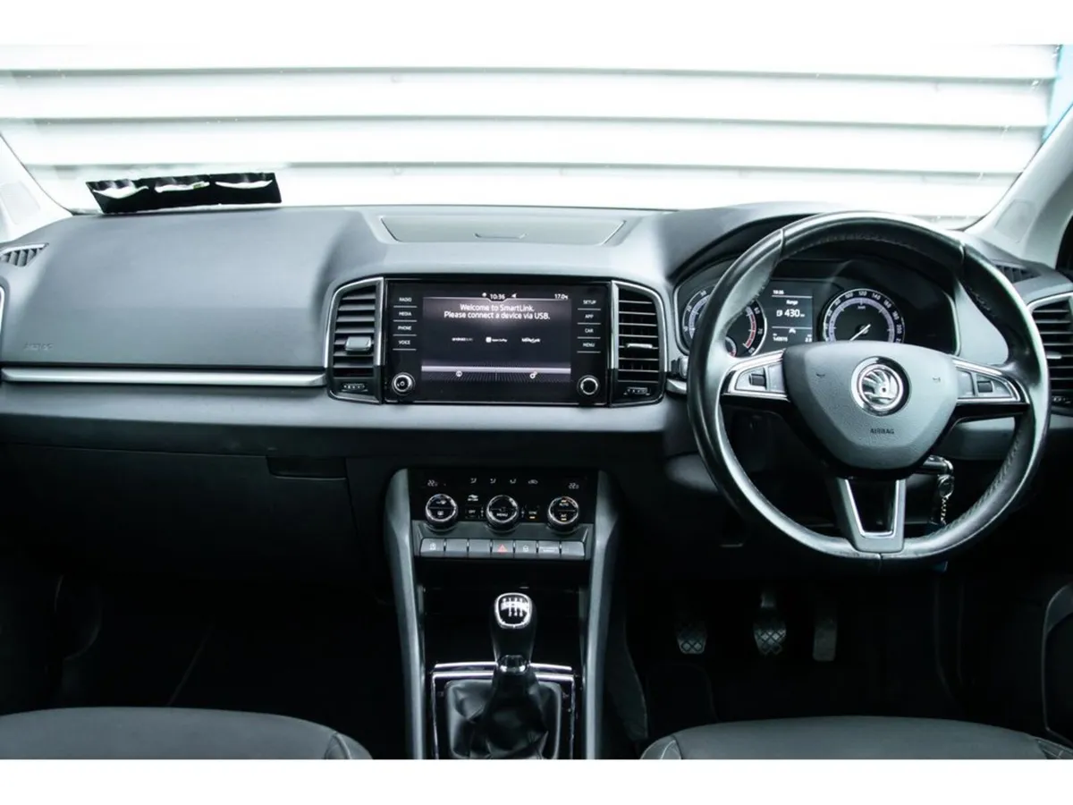 Skoda Karoq Estate, Petrol, 2020, White