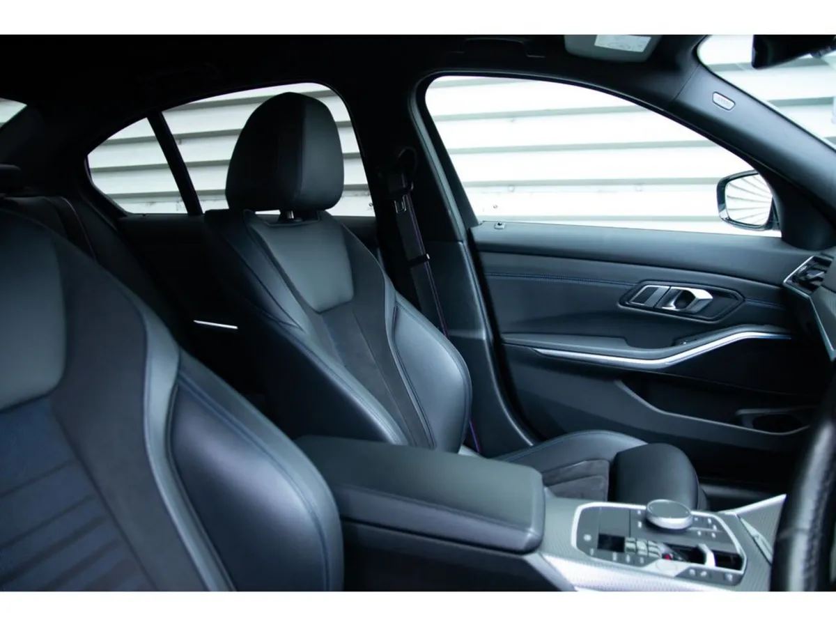 BMW 3-Series Saloon, Petrol Plug-in Hybrid, 2023, Grey