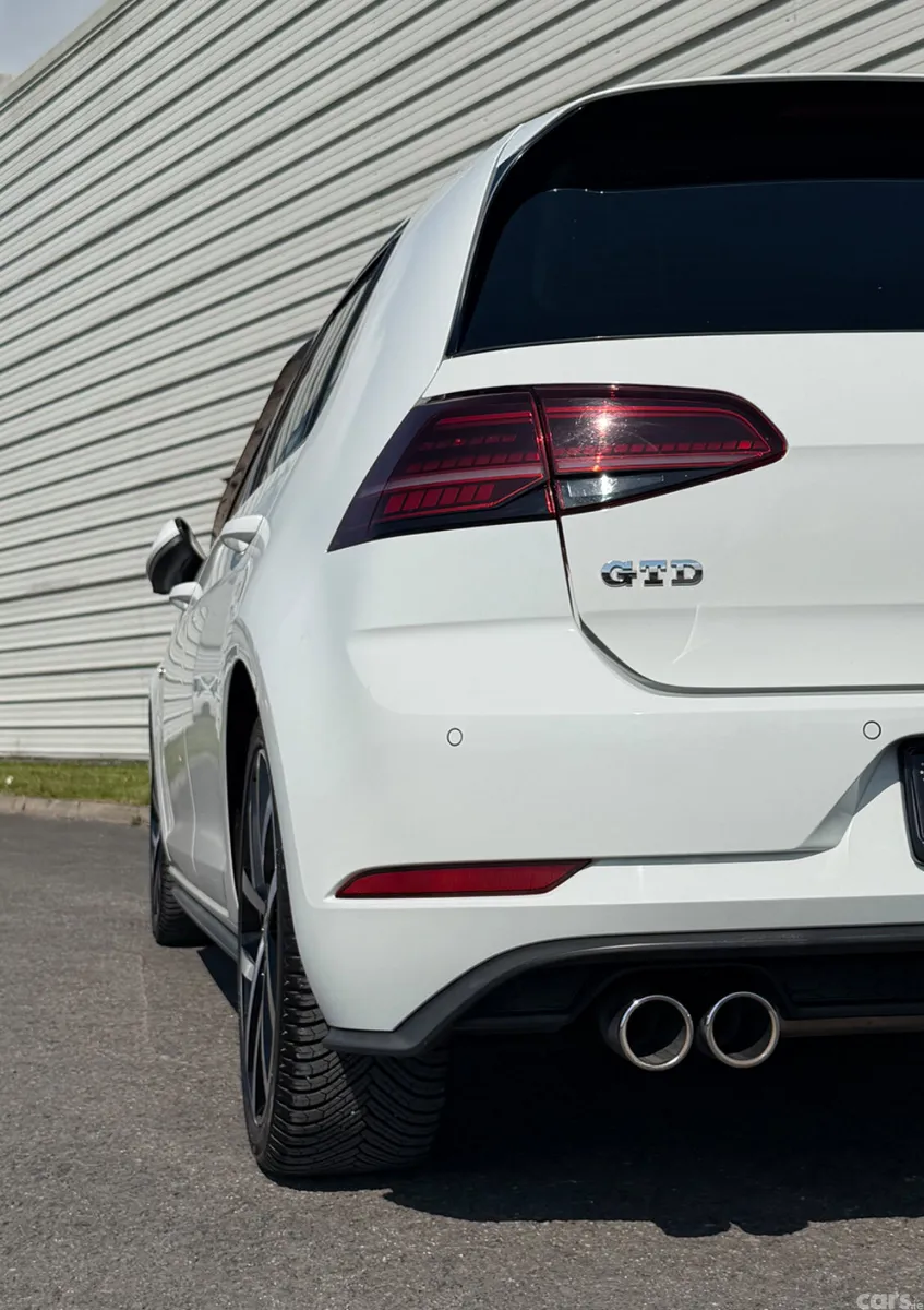 Volkswagen Golf Hatchback, Diesel, 2018, White