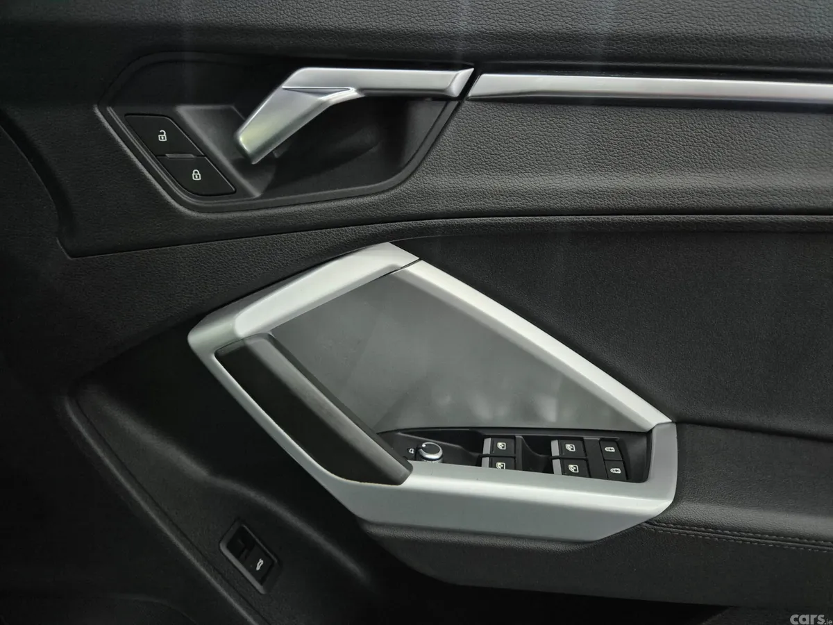 Audi Q3 SUV, Petrol, 2020, Black