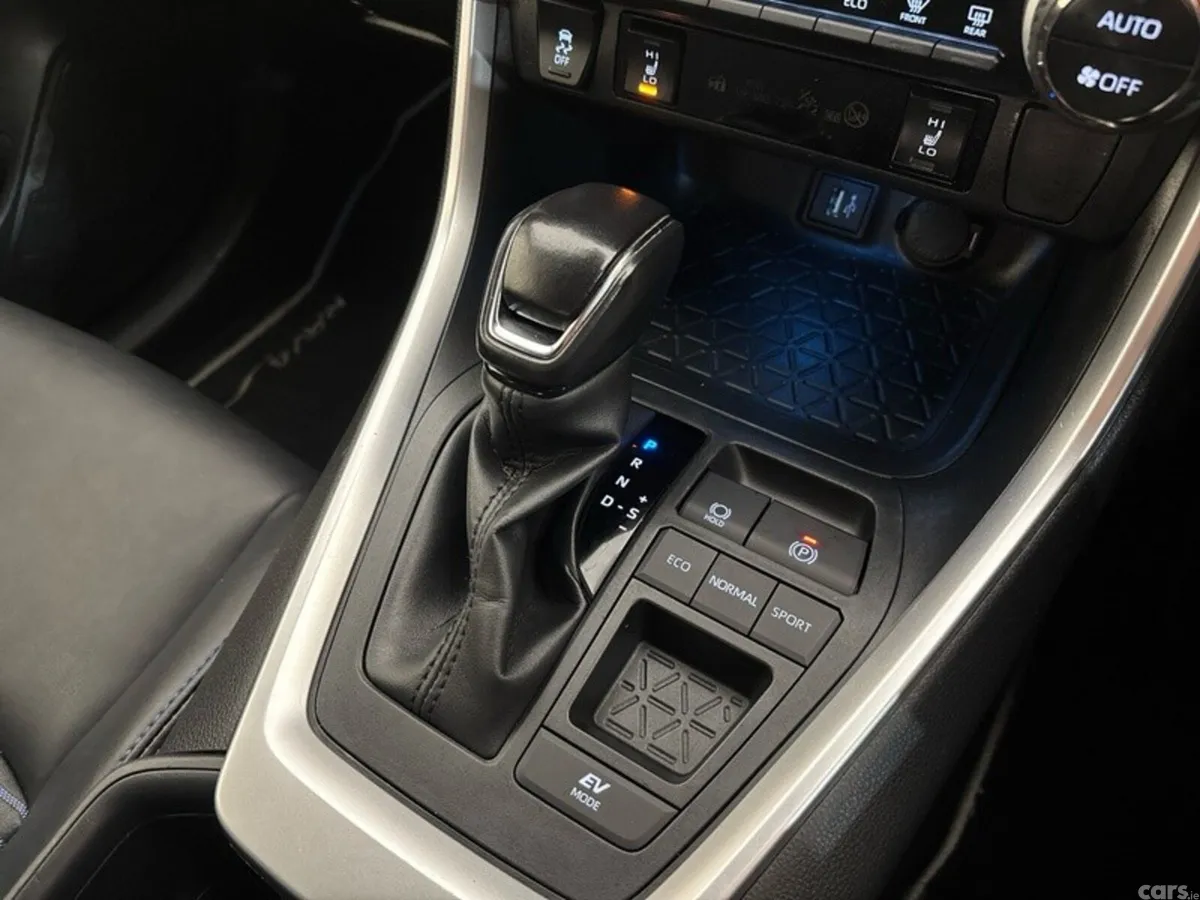 Toyota RAV4 SUV, Petrol Hybrid, 2023, Grey