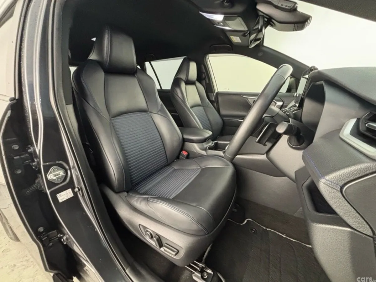 Toyota RAV4 SUV, Petrol Hybrid, 2023, Grey