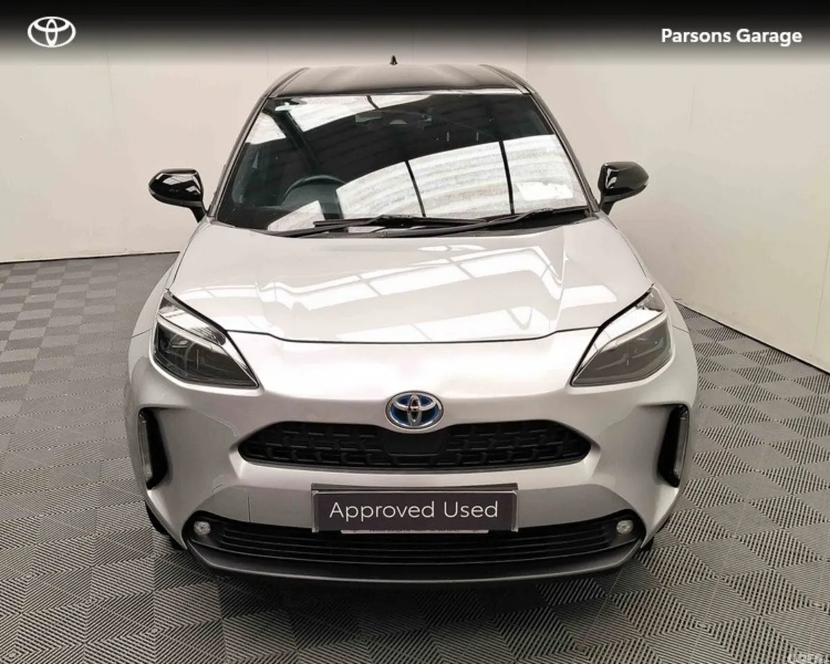 Toyota Yaris Cross Hatchback, Petrol Hybrid, 2022, Grey