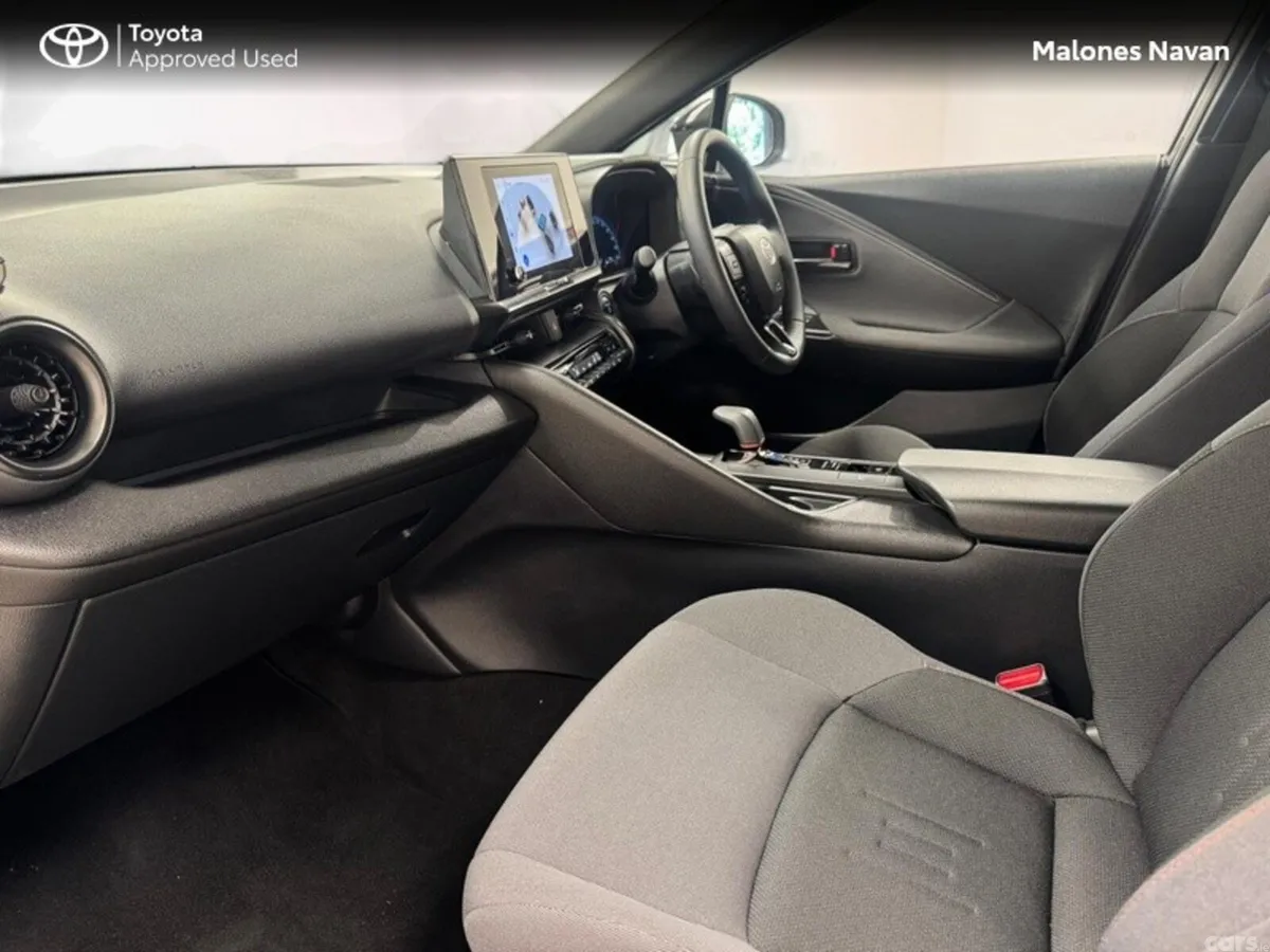 Toyota C-HR SUV, Petrol Hybrid, 2024, Black