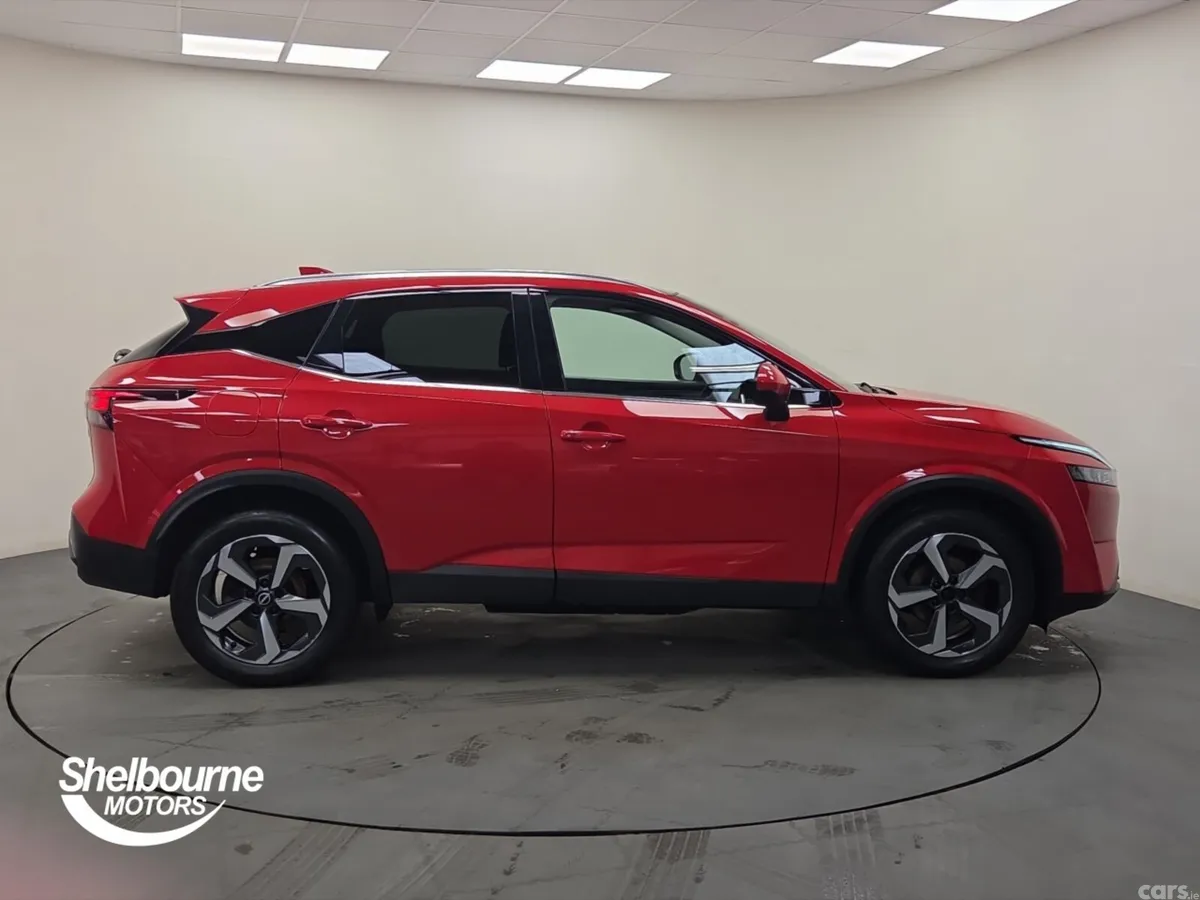 Nissan Qashqai Hatchback, Petrol, 2023, Red