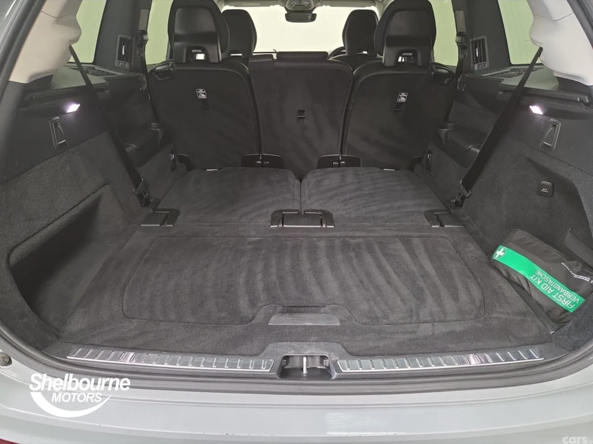 Volvo XC90 Estate, Diesel, 2024, Grey