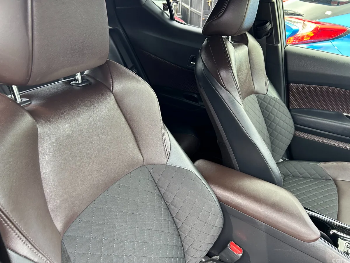 Toyota C-HR Hatchback, Petrol Hybrid, 2019, Red