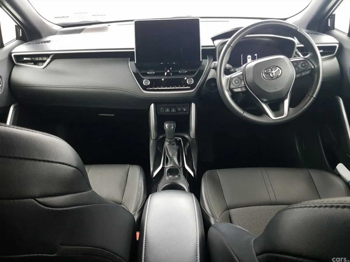 Toyota Corolla Cross SUV, Petrol, 2024, Black