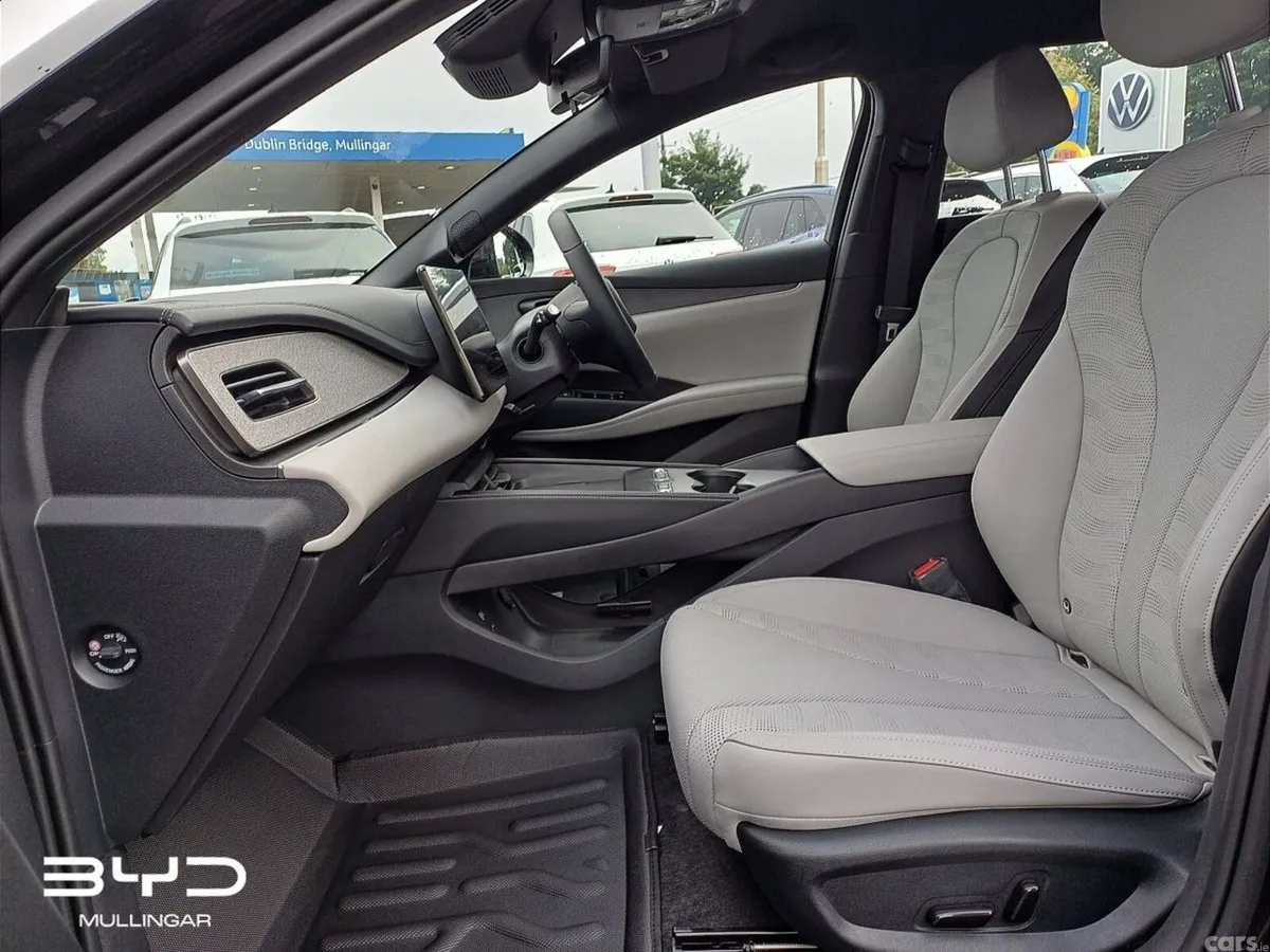 BYD Seal 6 Estate, Petrol Plug-in Hybrid, 2027, Black
