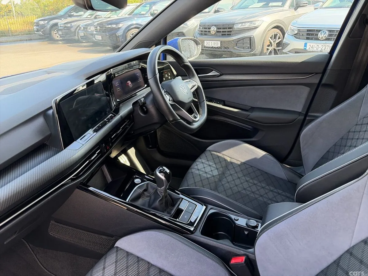 Volkswagen Golf Hatchback, Petrol, 2024, Blue