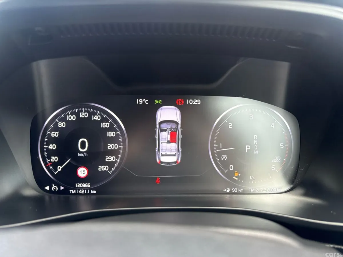 Volvo XC40 SUV, Diesel, 2019, Grey