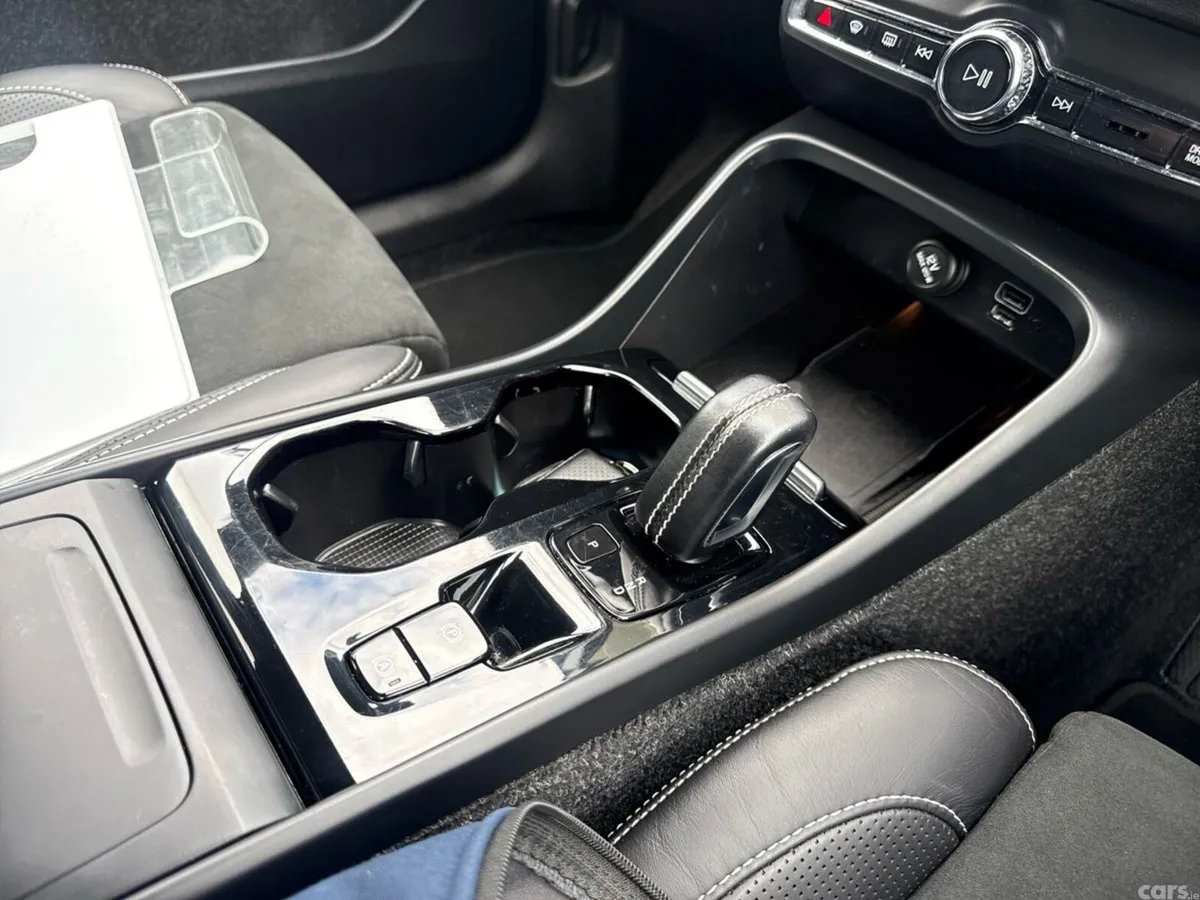 Volvo XC40 SUV, Diesel, 2019, Grey