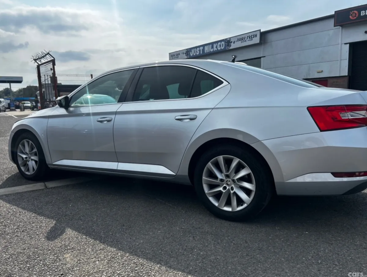 Skoda Superb Saloon, Diesel, 2020, Silver