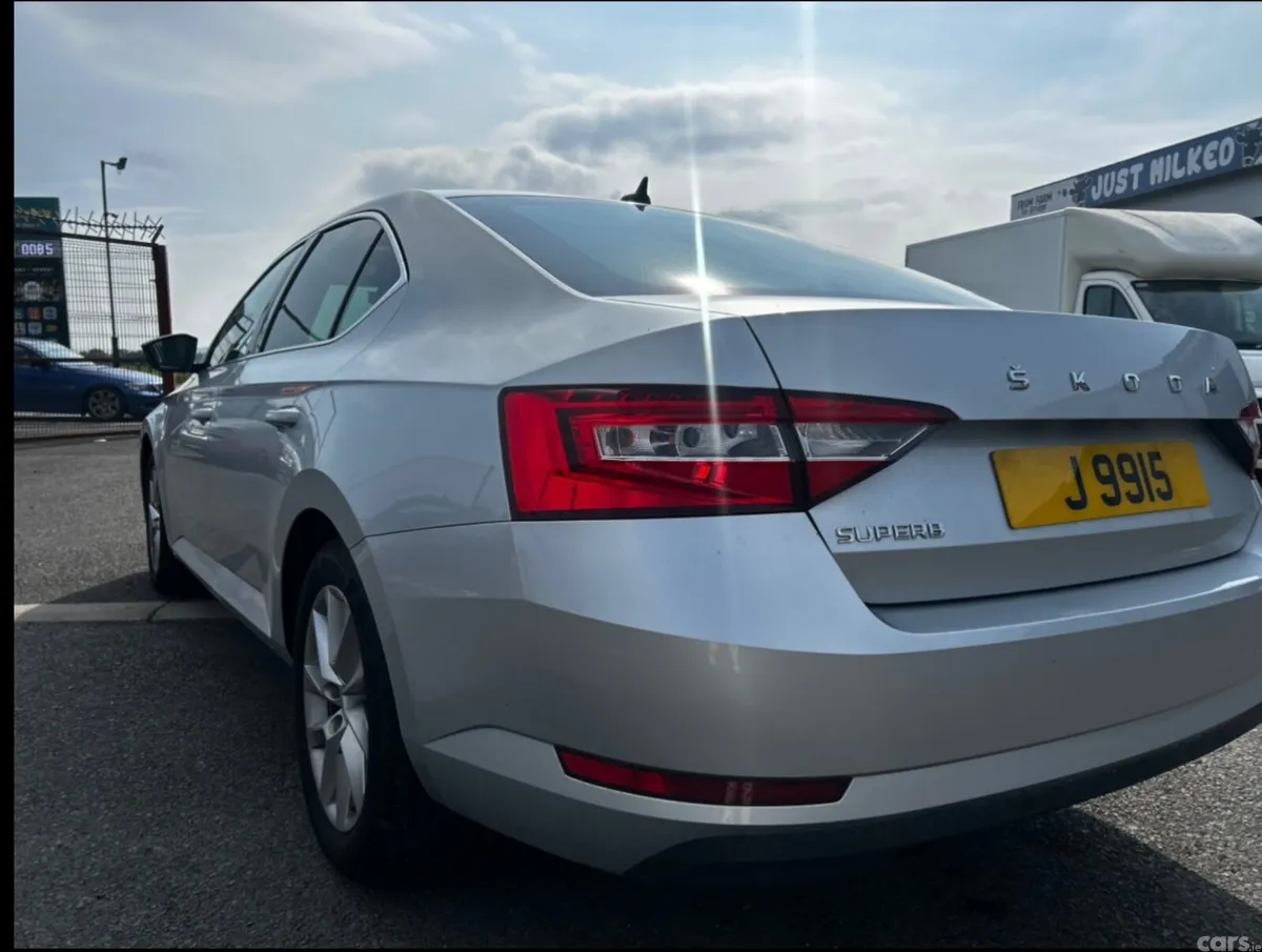 Skoda Superb Saloon, Diesel, 2020, Silver