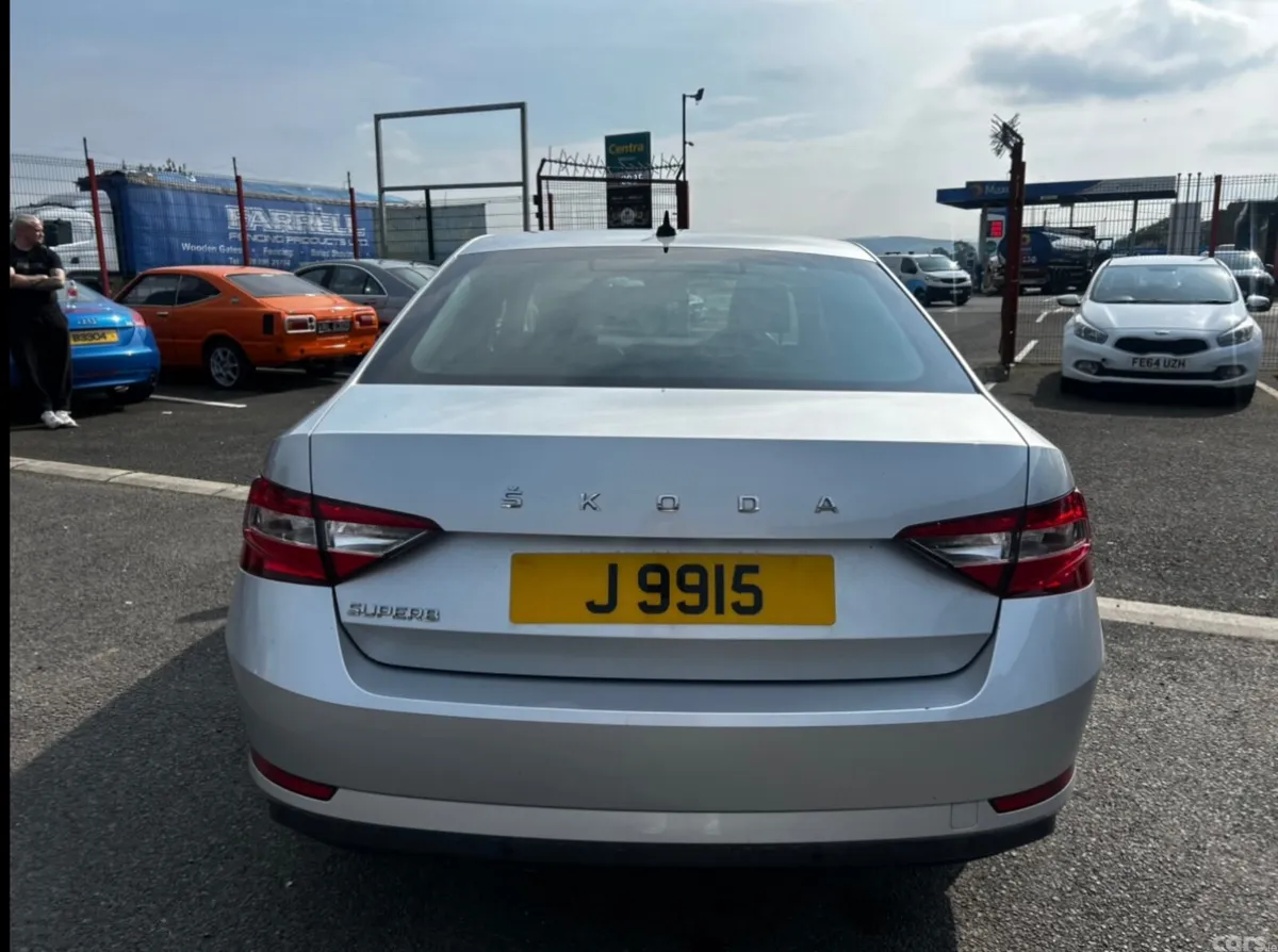Skoda Superb Saloon, Diesel, 2020, Silver