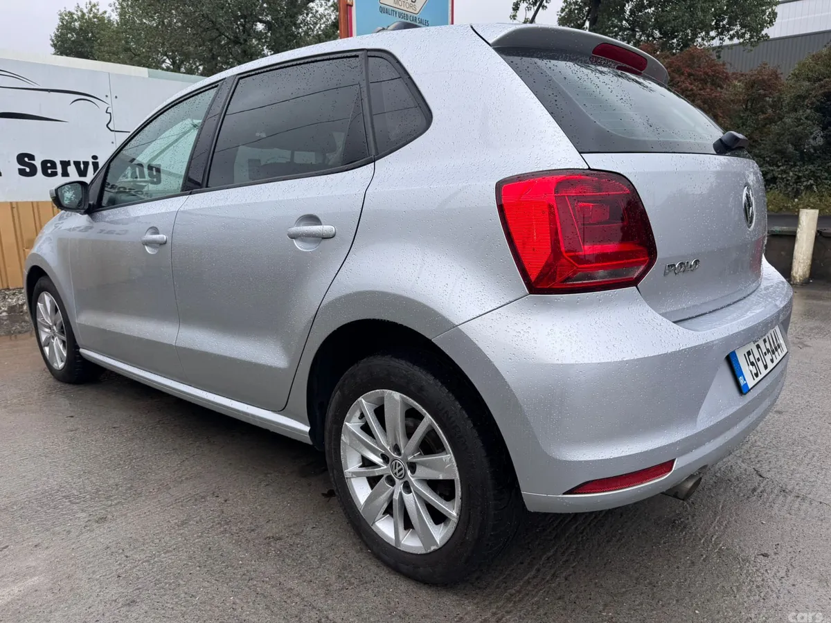Volkswagen Polo Hatchback, Petrol, 2015, Silver
