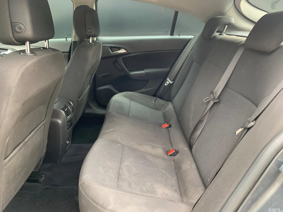 Opel Insignia Hatchback, Diesel, 2014, Grey