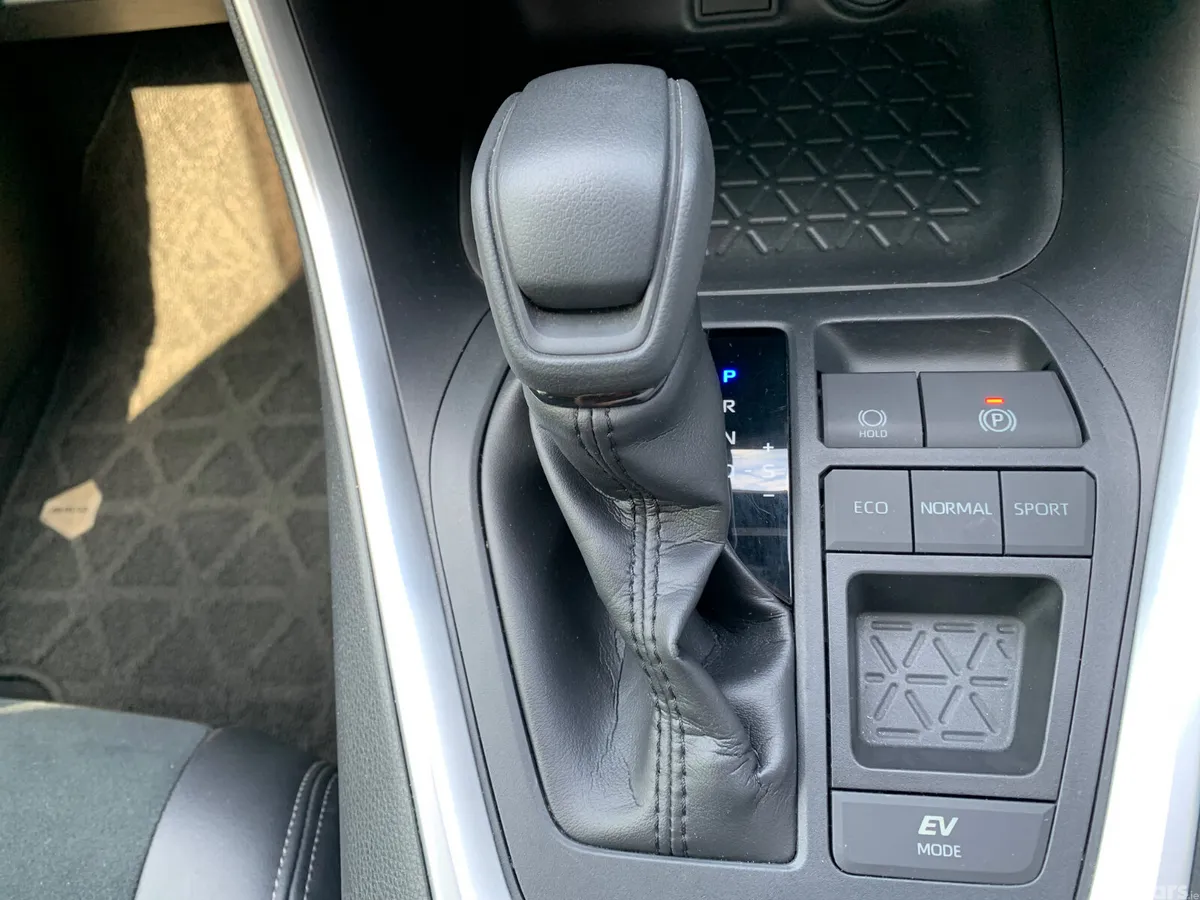 Toyota RAV4 SUV, Petrol Hybrid, 2020, Blue