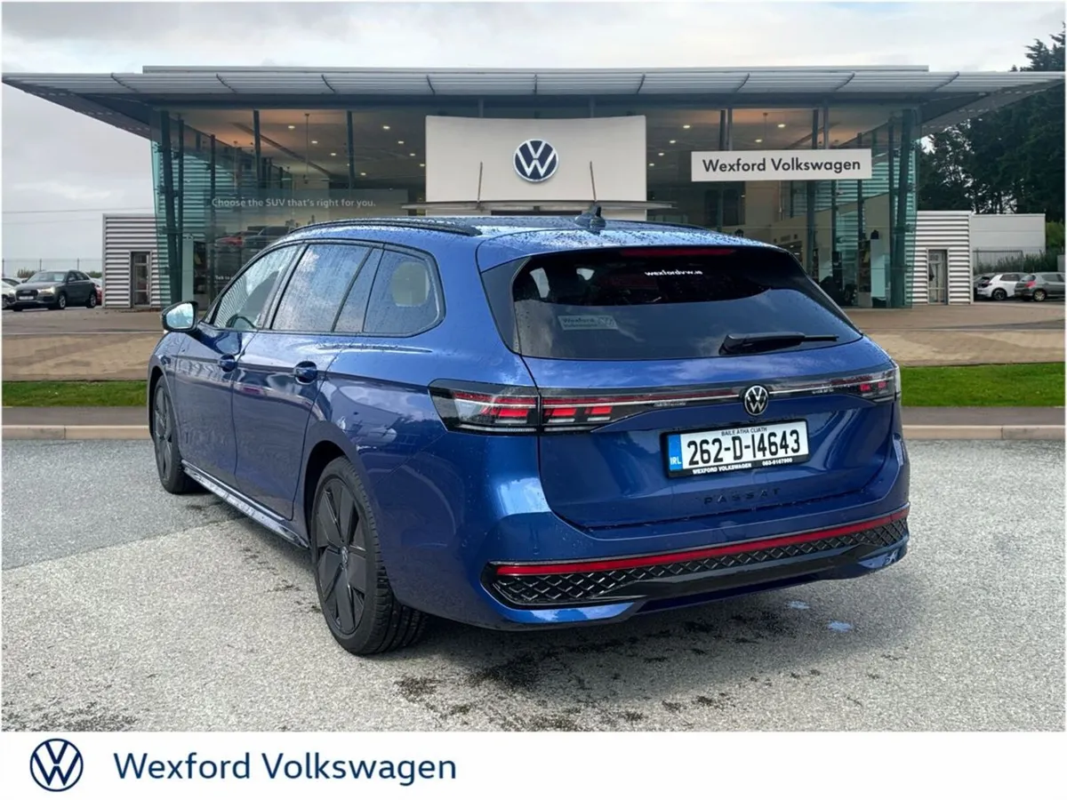 Volkswagen Passat Estate, Diesel, 2026, Blue