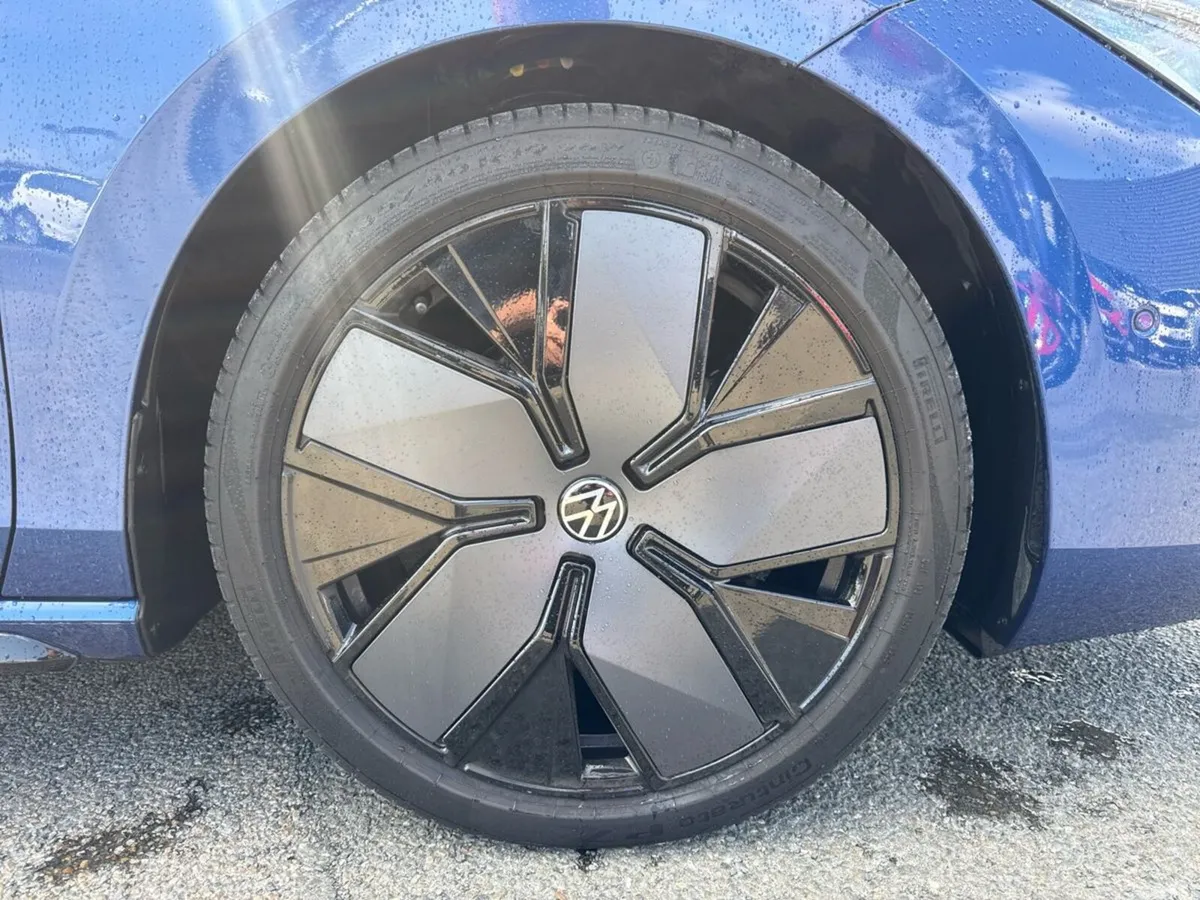 Volkswagen Passat Estate, Diesel, 2026, Blue