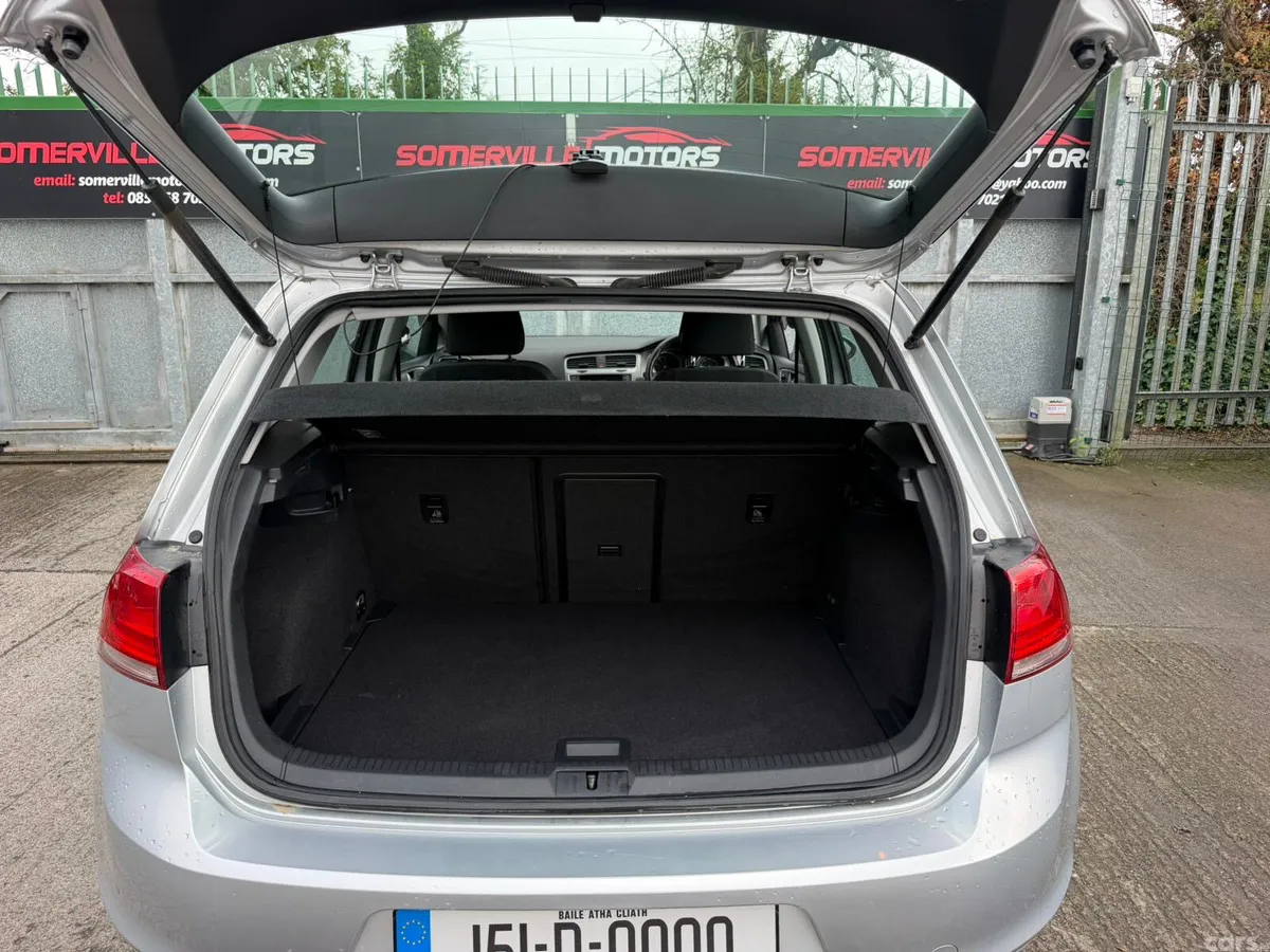 Volkswagen Golf Hatchback, Petrol, 2015, Silver