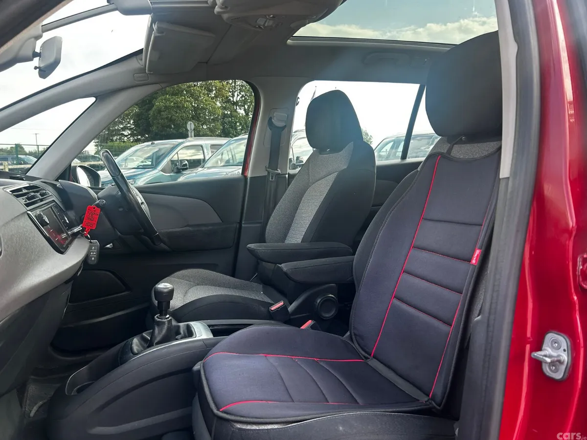 Citroen C4 Picasso Hatchback, Diesel, 2016, Red