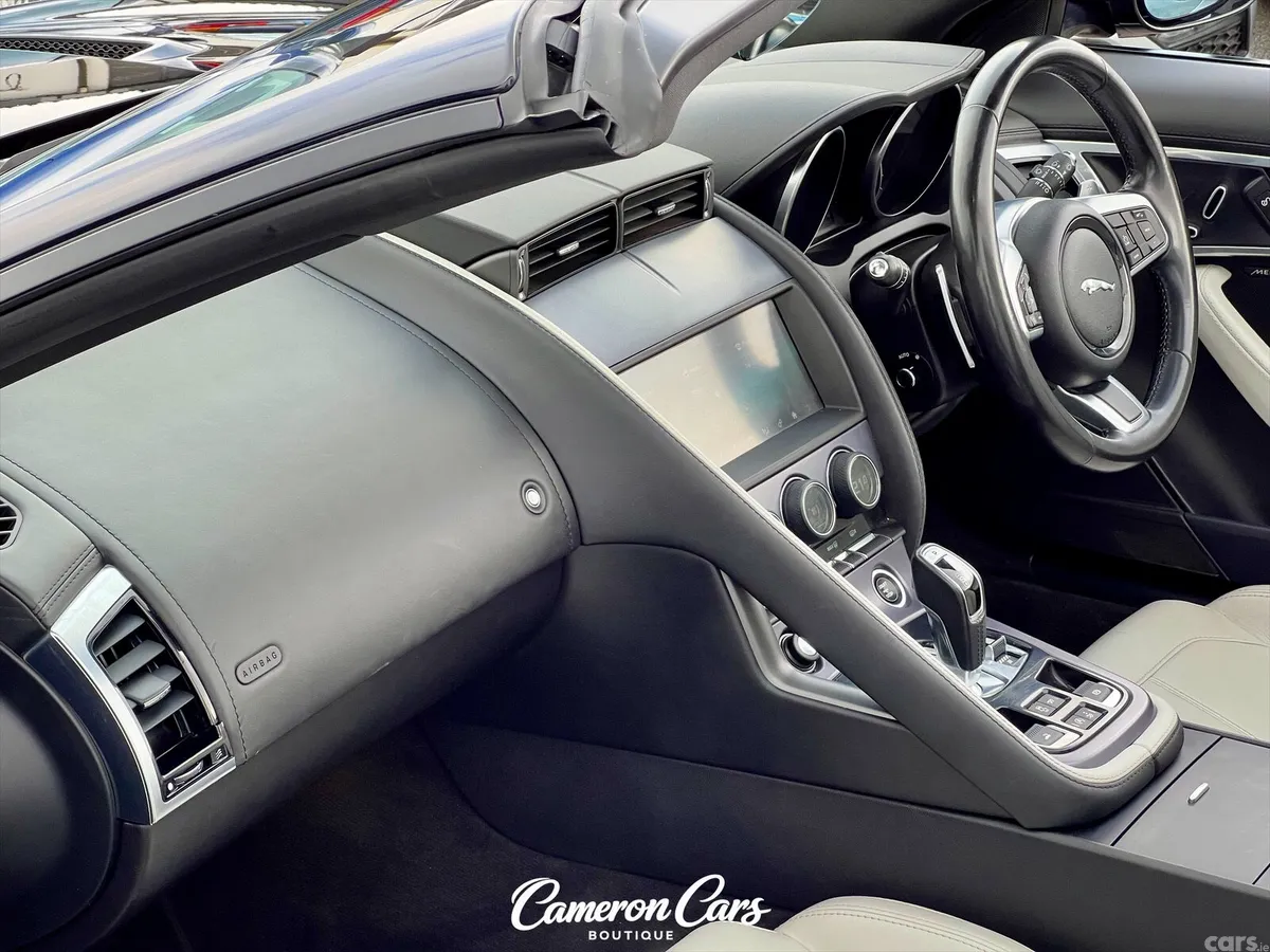 Jaguar F-Type Convertible, Petrol, 2019, Black