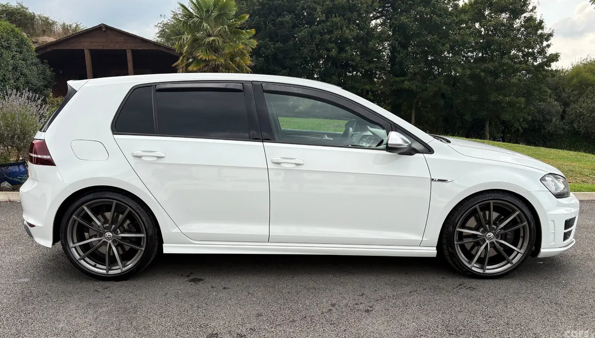 Volkswagen Golf Hatchback, Petrol, 2015, White