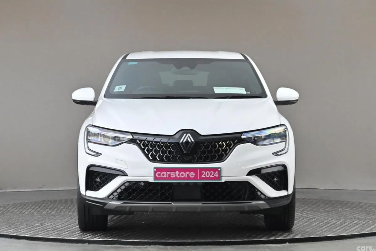 Renault Arkana SUV, Petrol, 2024, White