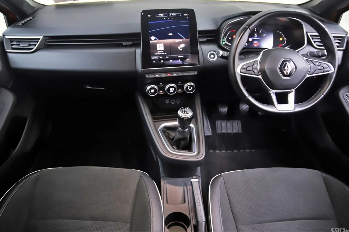 Renault Clio Hatchback, Petrol, 2021, Orange