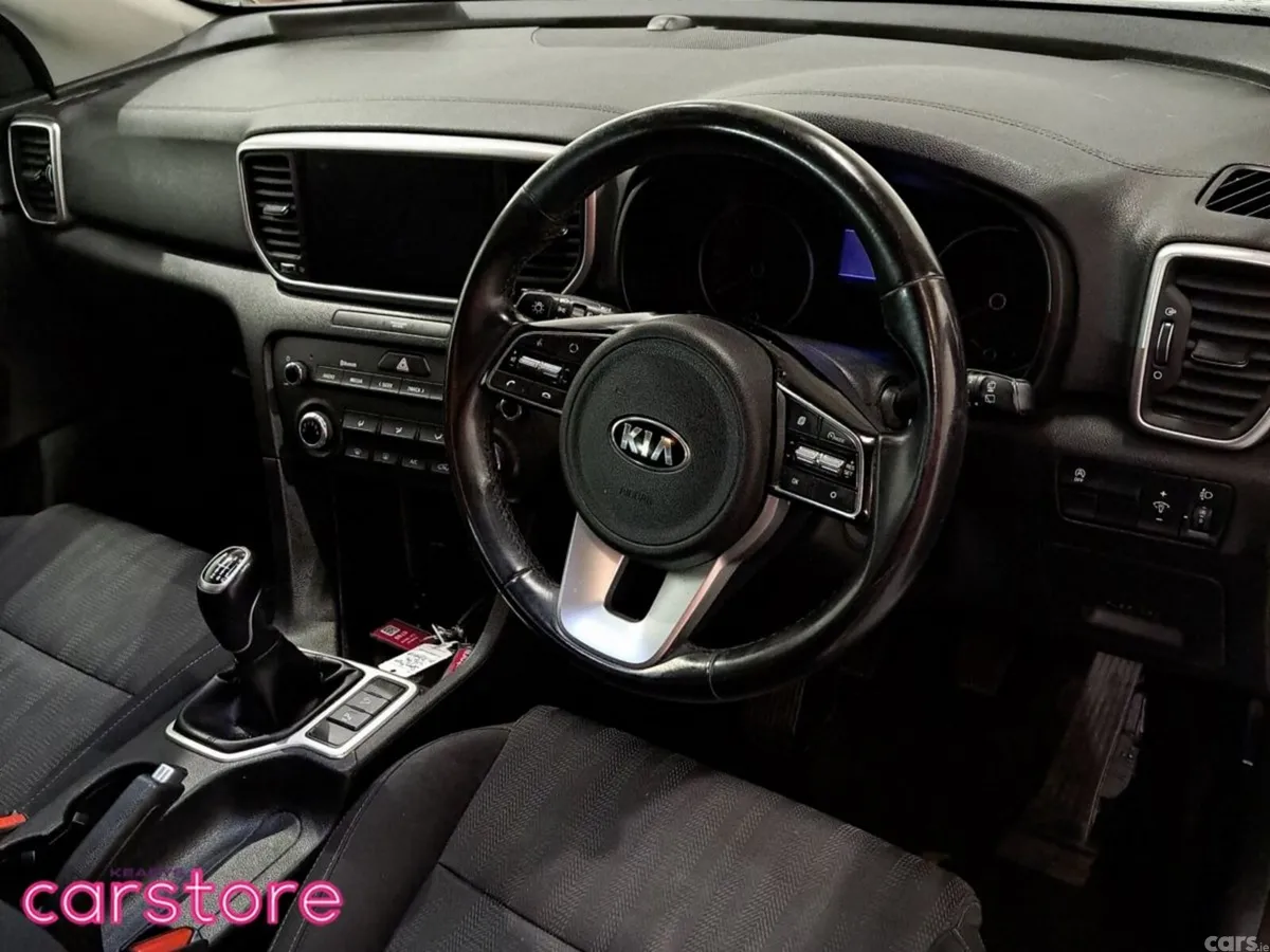 Kia Sportage SUV, Diesel Hybrid, 2021, White