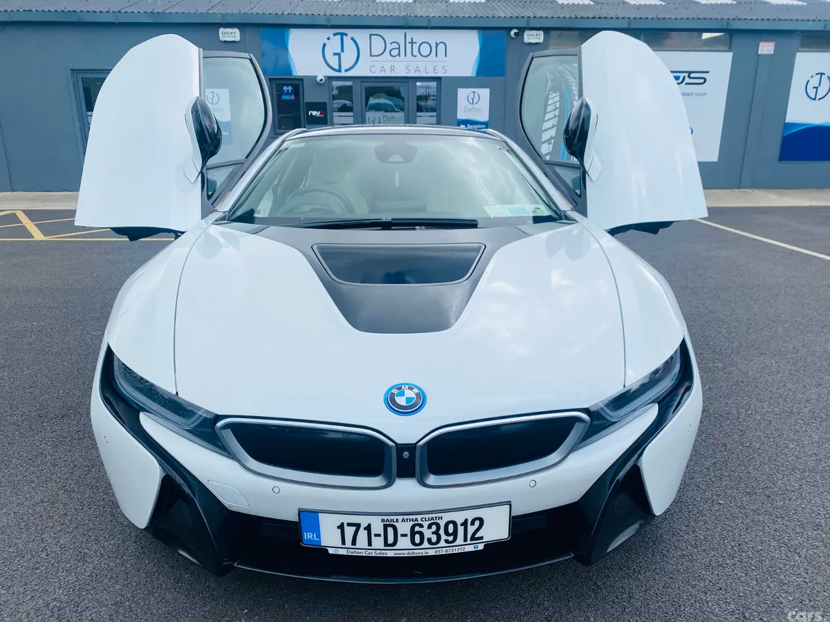 BMW i8 Coupe, Petrol Plug-in Hybrid, 2017, White