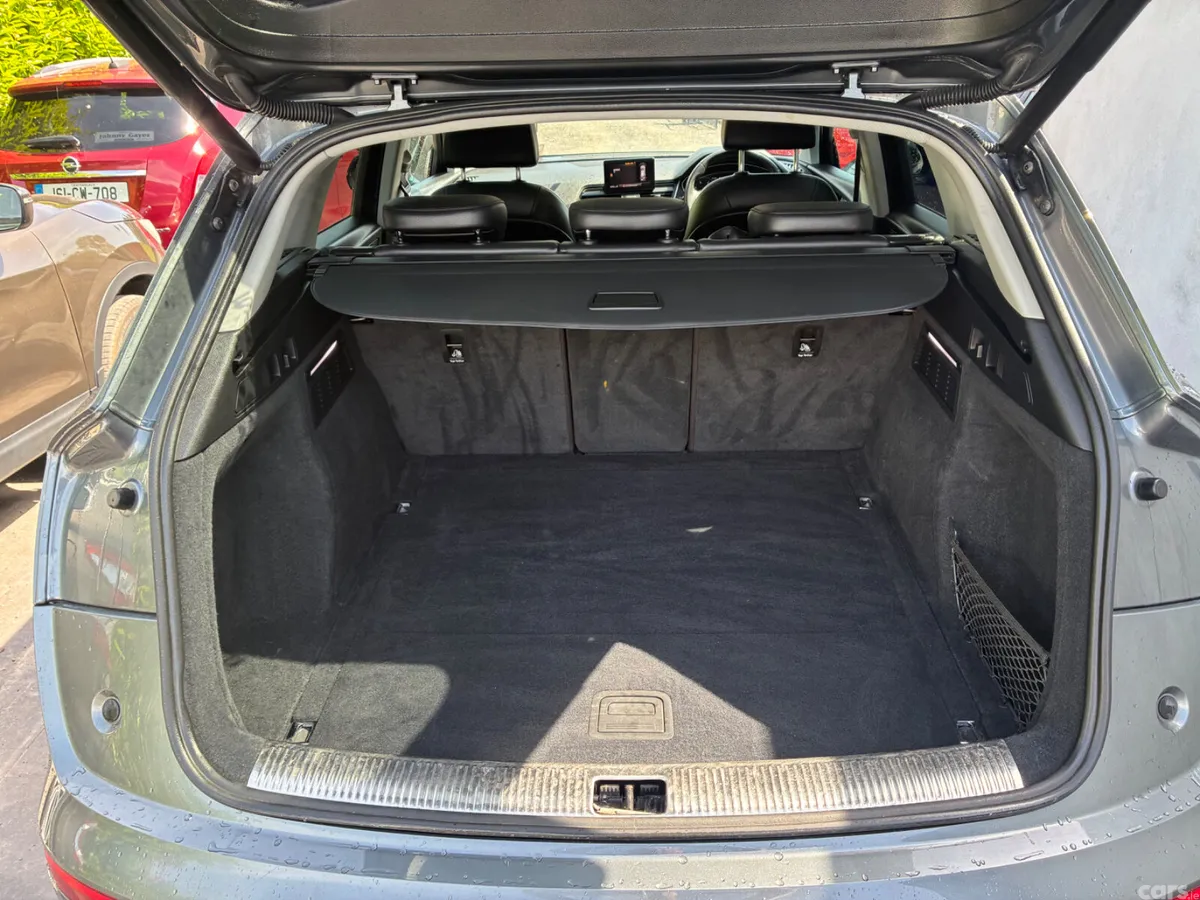 Audi Q5 SUV, Diesel, 2020, Grey