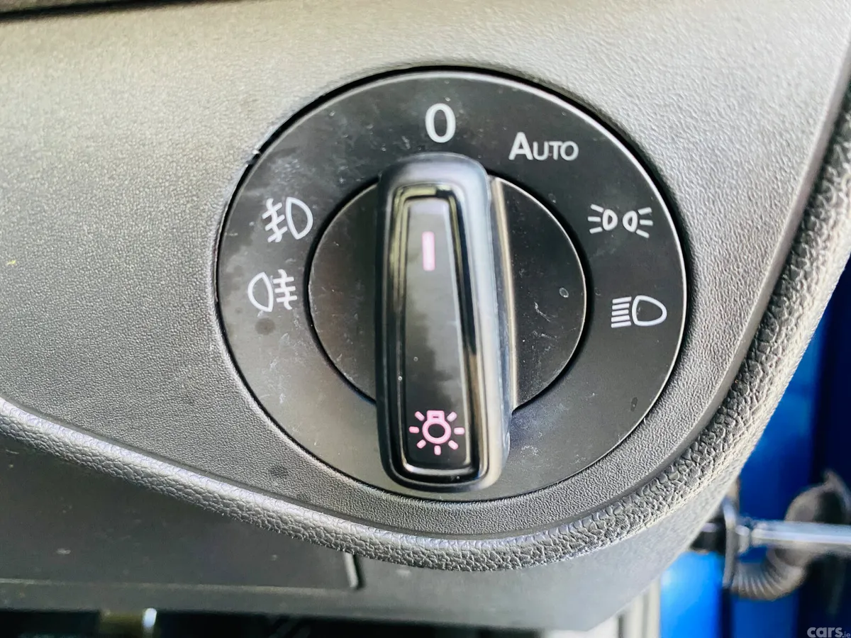 Volkswagen Polo Hatchback, Petrol, 2021, Blue