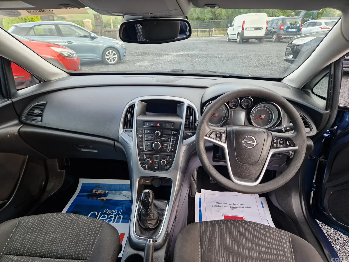 Opel Astra Saloon, Petrol, 2016, Blue