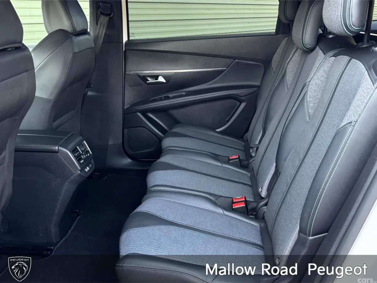 Peugeot 5008 SUV, Diesel, 2024, White