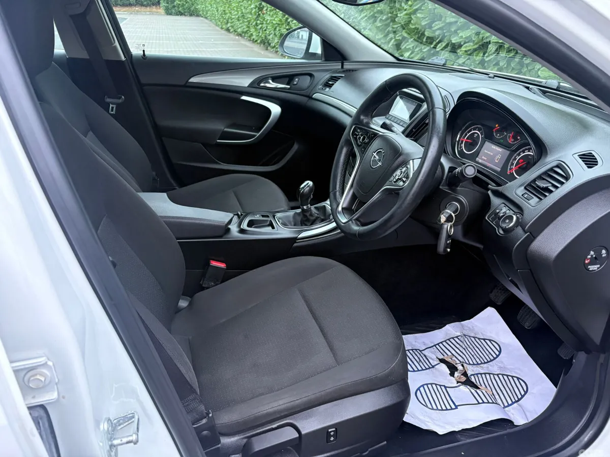 Opel Insignia Saloon, Diesel, 2016, White