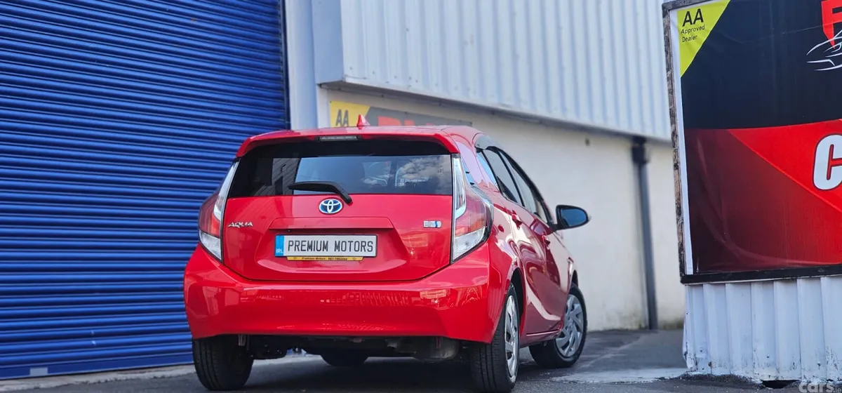 Toyota Aqua Hatchback, Petrol Hybrid, 2015, Red