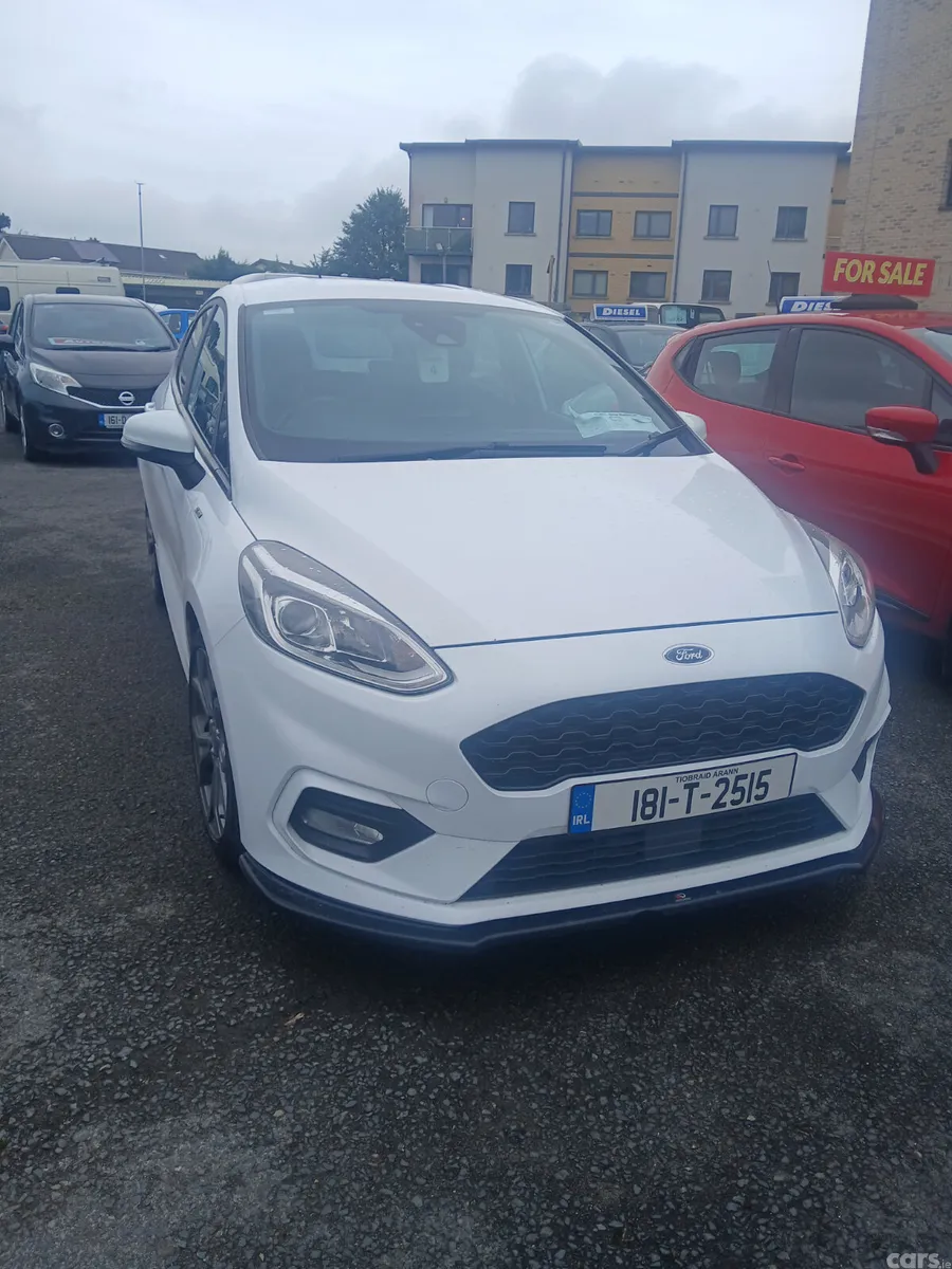 Ford Fiesta Hatchback, Petrol, 2018, White