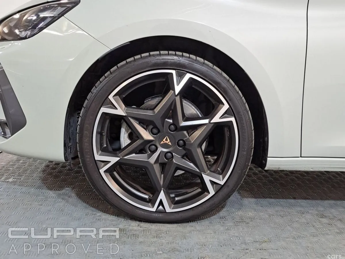 Cupra Leon Hatchback, Petrol, 2025, Grey