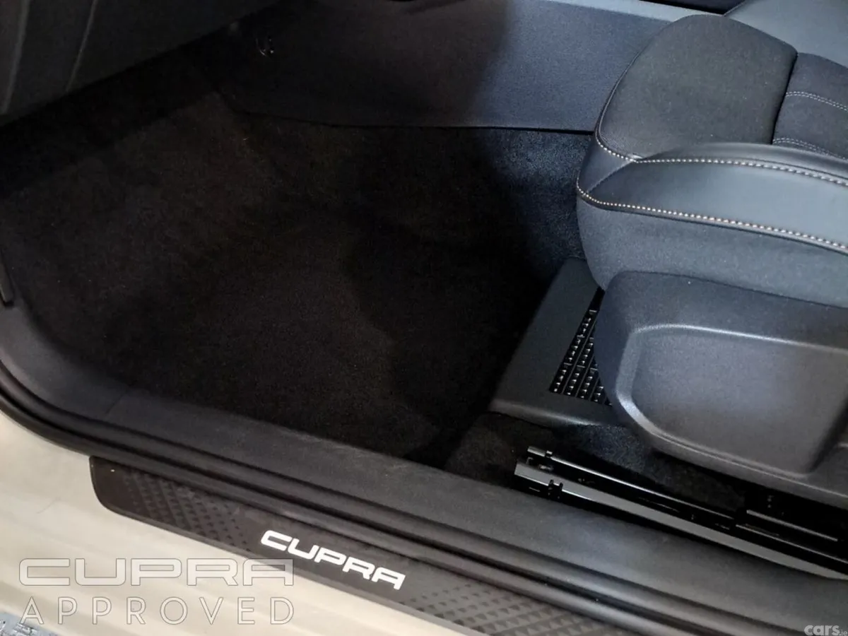 Cupra Leon Hatchback, Petrol, 2025, Grey