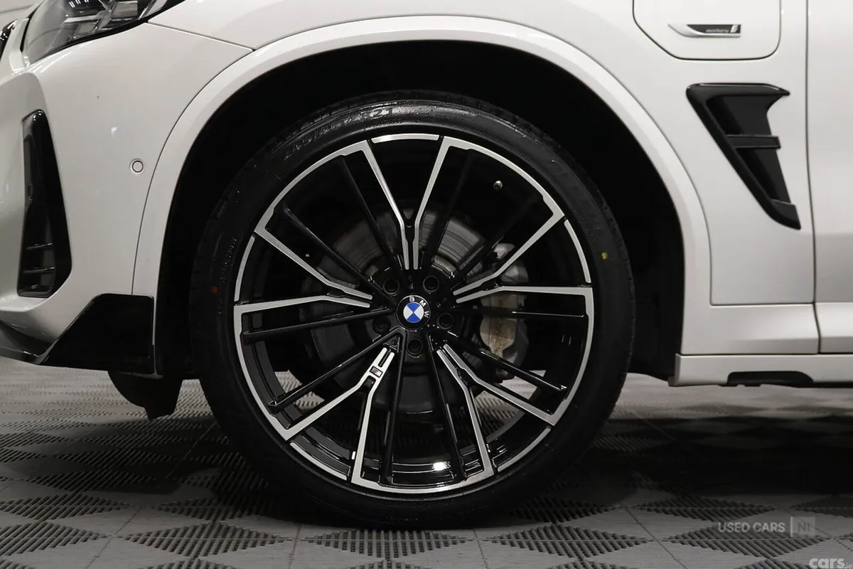 BMW X3 SUV, Petrol Hybrid, 2022, White
