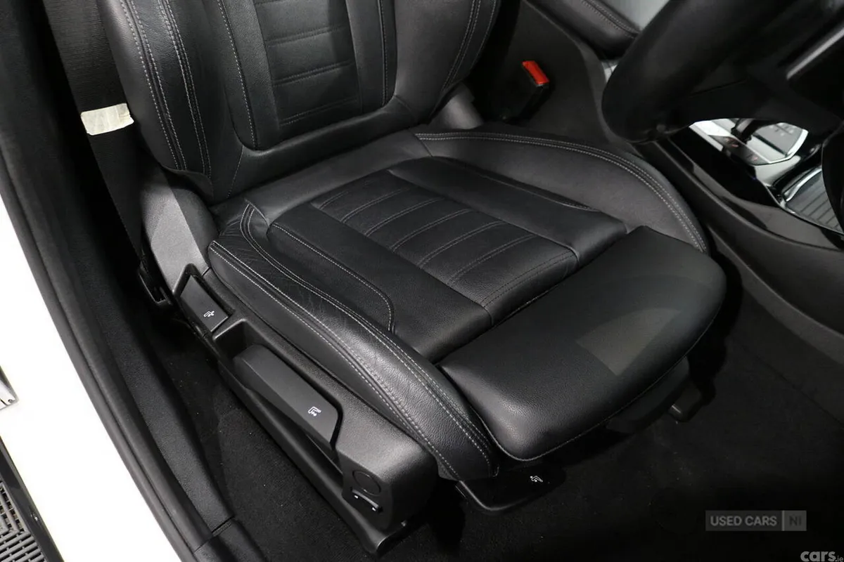 BMW X3 SUV, Petrol Hybrid, 2022, White