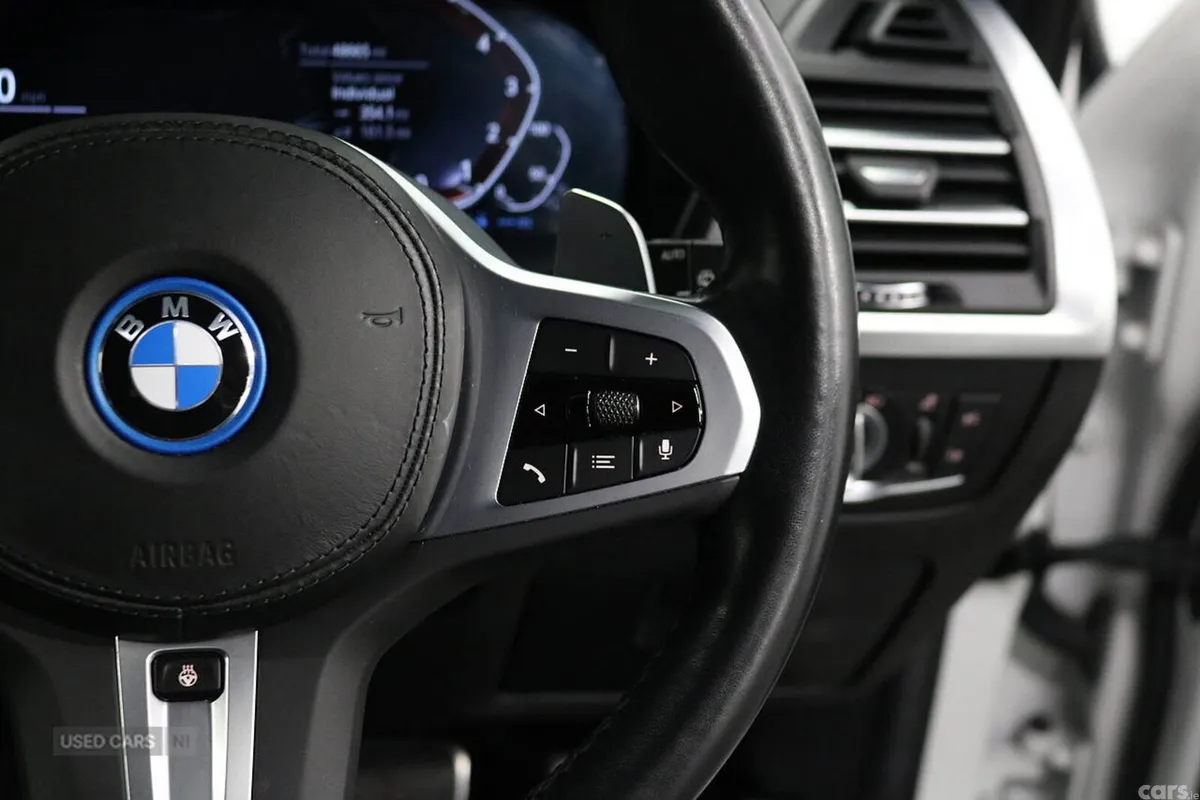 BMW X3 SUV, Petrol Hybrid, 2022, White