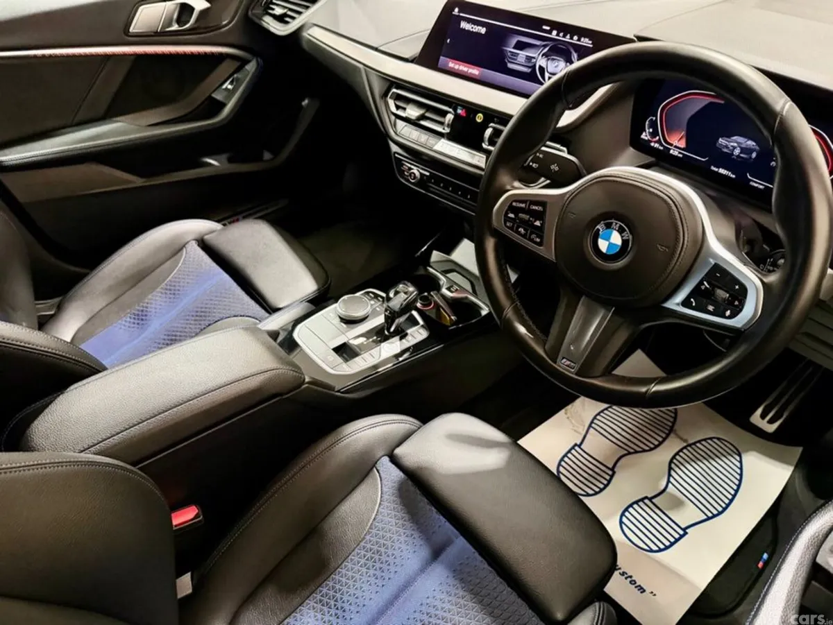 BMW 2-Series Hatchback, Diesel, 2021, Black