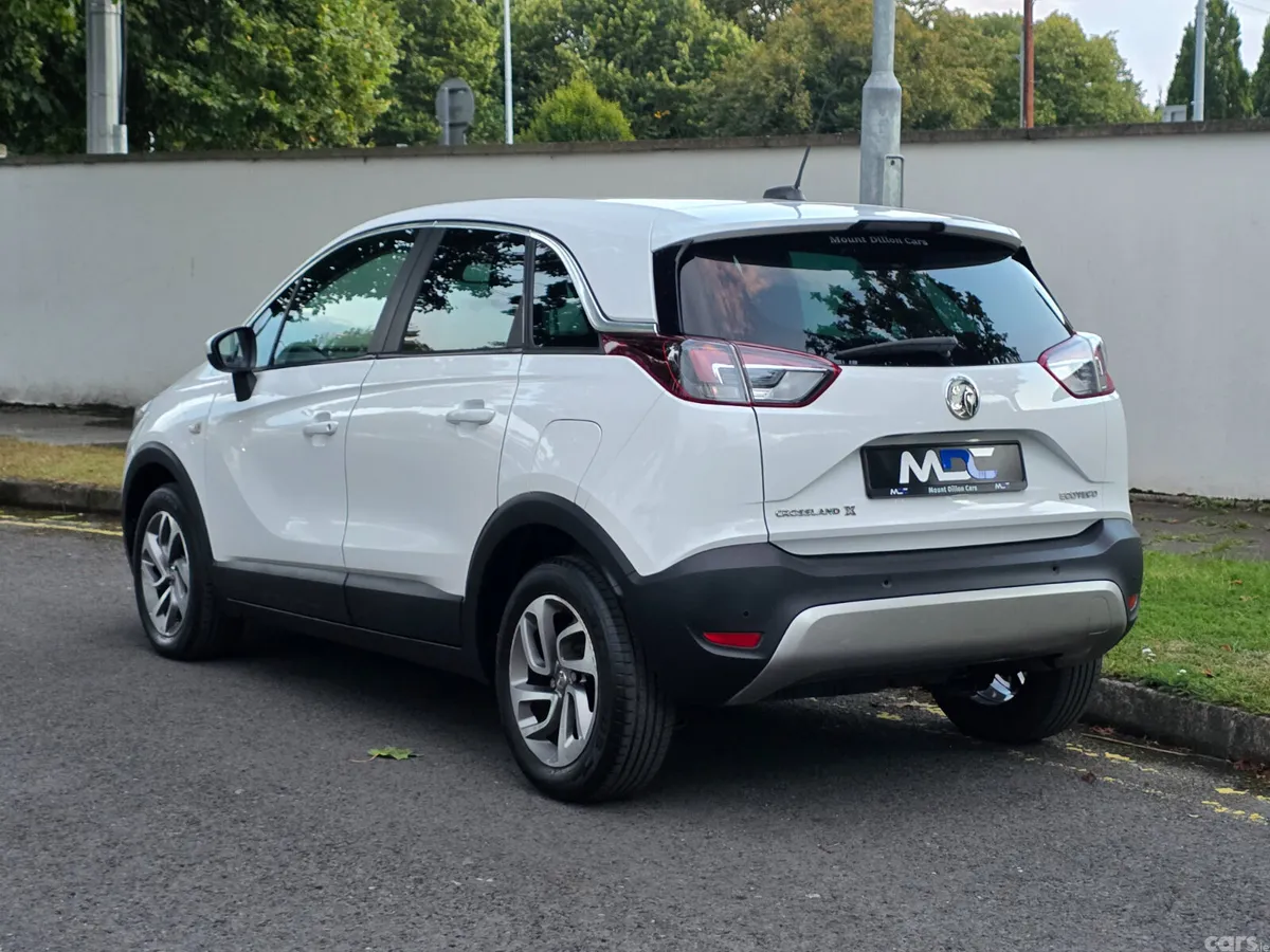 Vauxhall Crossland X Hatchback, Diesel, 2019, White