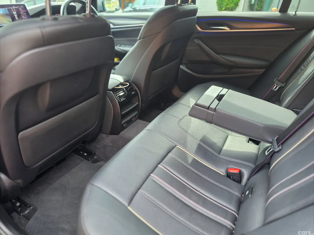 BMW 5-Series Estate, Diesel, 2022, Grey