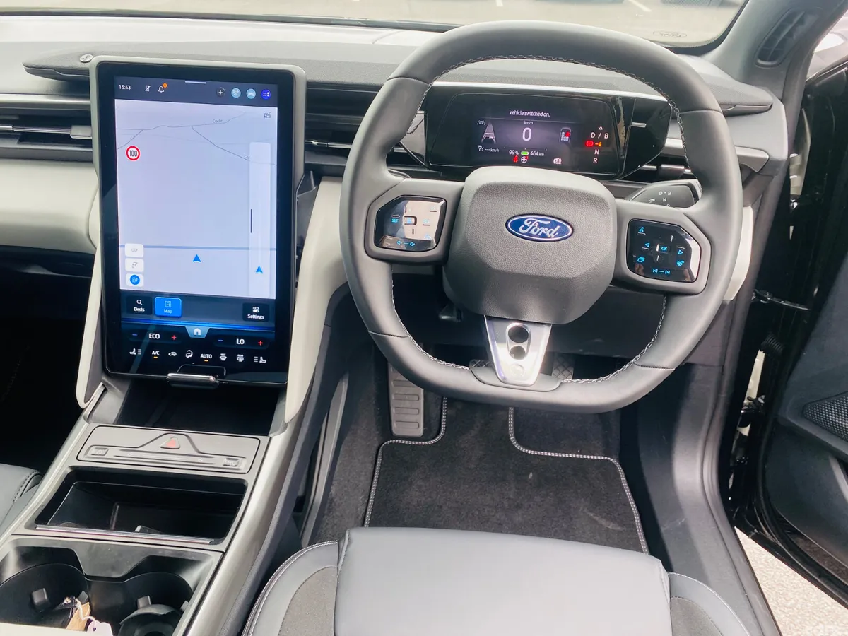 Ford Capri SUV, Electric, 2026, Black