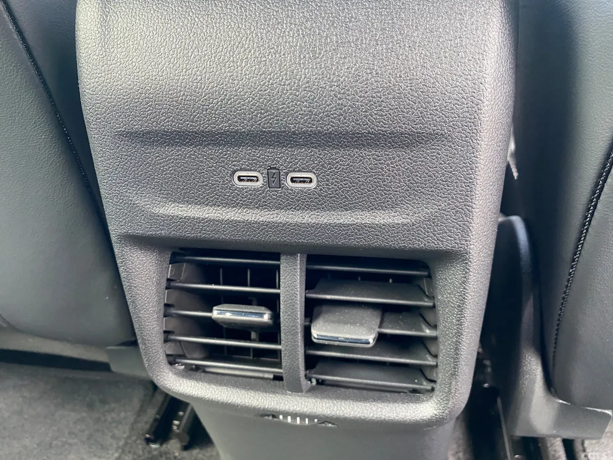 Ford Capri SUV, Electric, 2025, Black